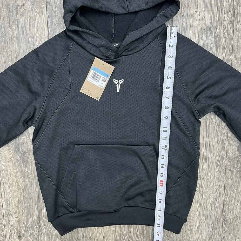 Nike Kobe Hoodie Sz Medium Big Kids Black White Therma Fit Pullover $52